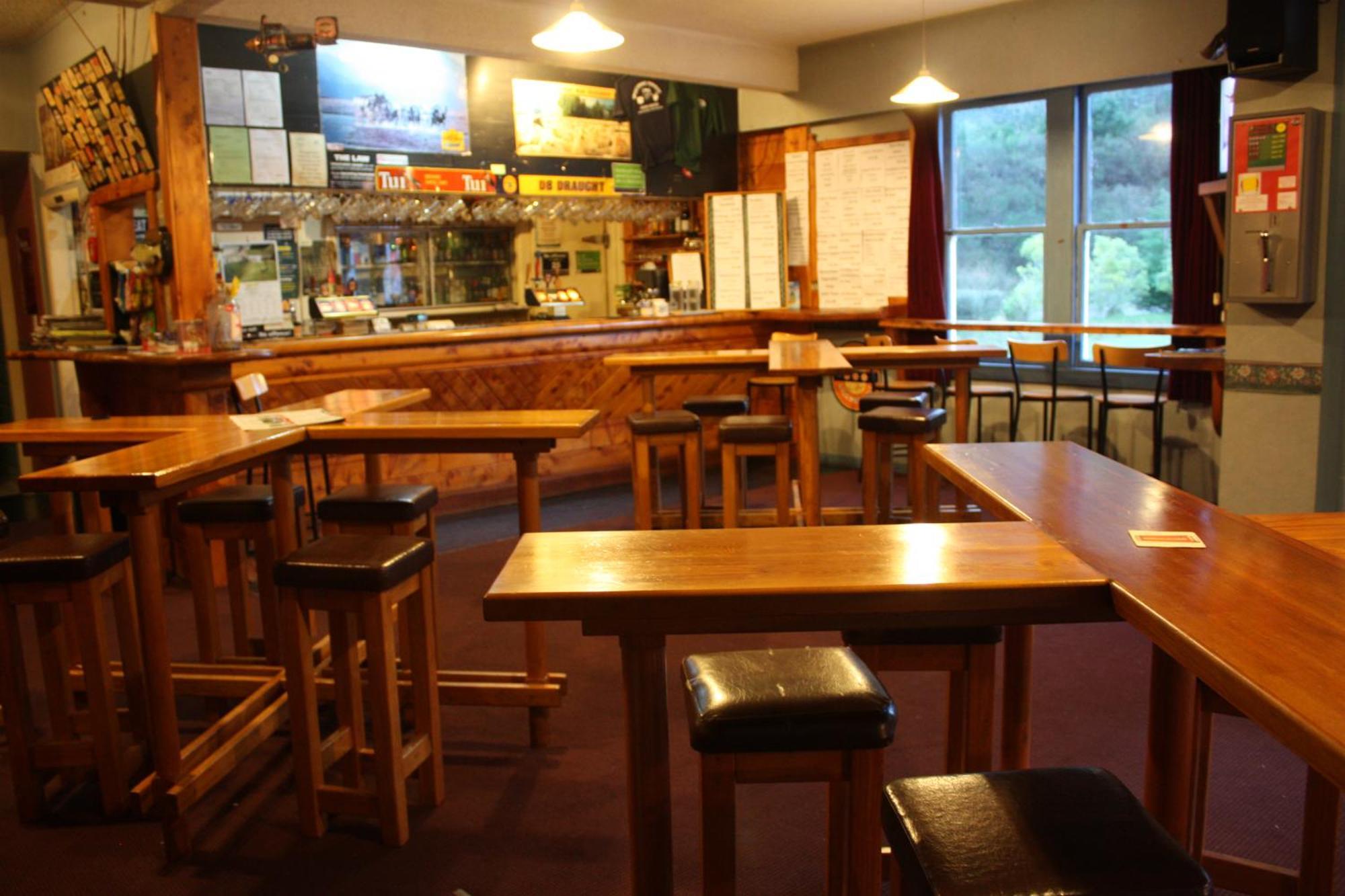 Owen River Tavern&Motels Eksteriør billede